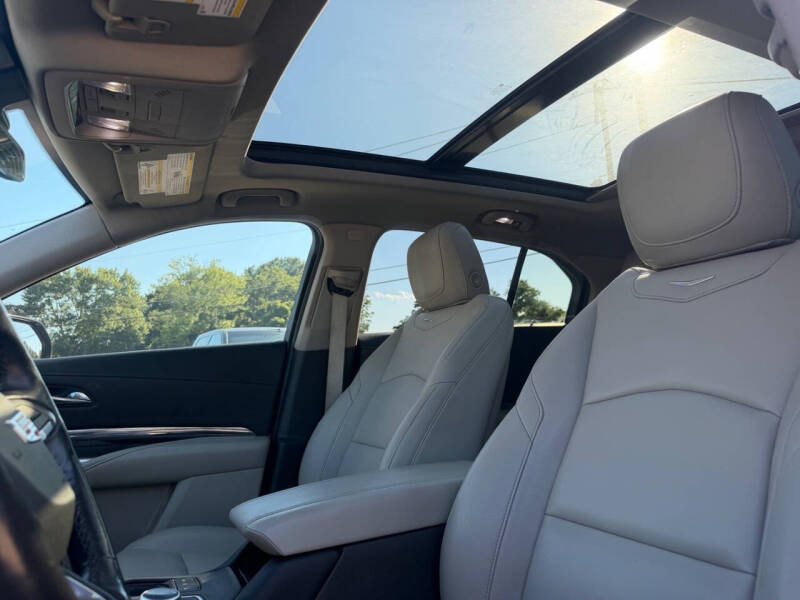 2020 Cadillac XT4 Luxury