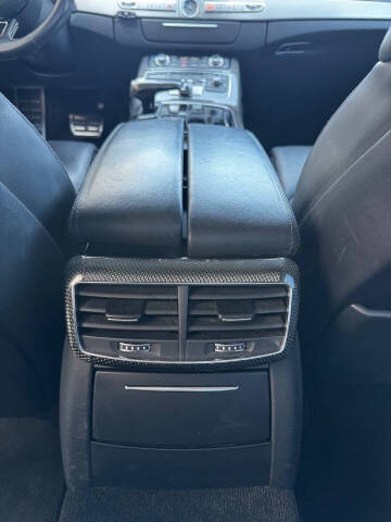 2014 Audi S8 4.0T quattro