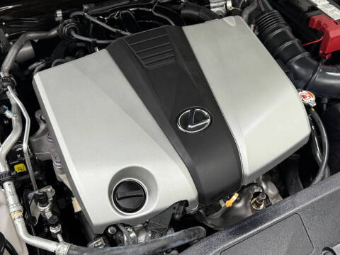 2023 Lexus ES 350 F SPORT Handling