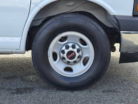 2018 GMC Savana 2500