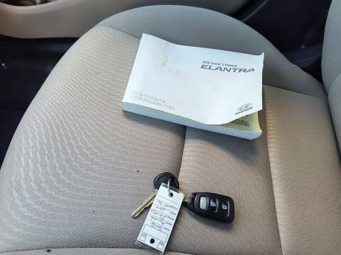 2016 Hyundai Elantra SE