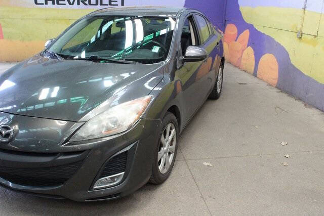 Used 2011 Mazda MAZDA3 i Touring with VIN JM1BL1VF3B1368205 for sale in Grand Ledge, MI