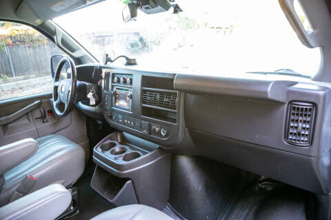 2020 Chevrolet Express 2500