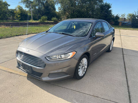 2014 Ford Fusion Hybrid for sale at Mr. Auto in Hamilton OH