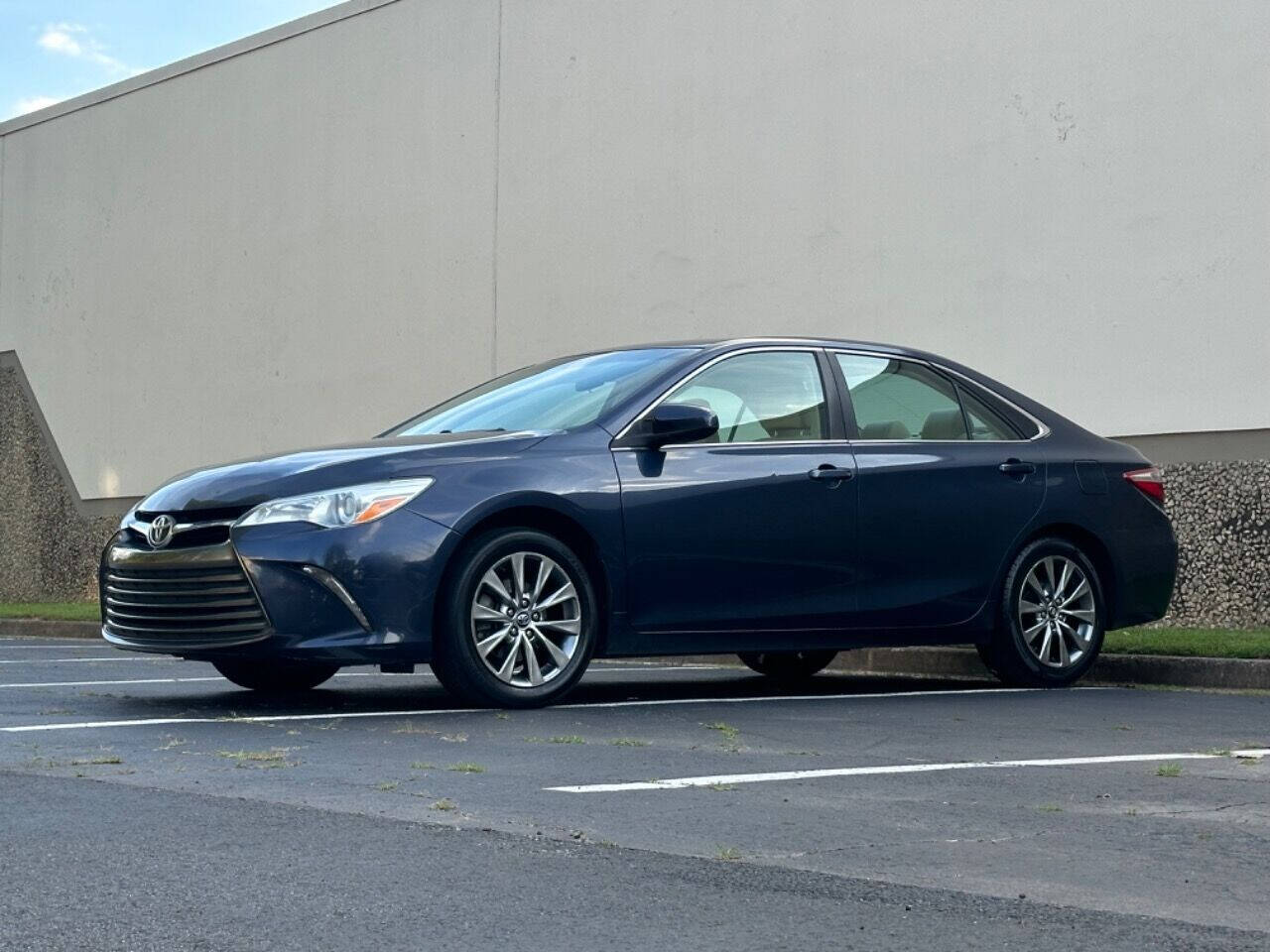 2016 Toyota Camry for sale at Prompt Luxury Cars LLC in Austell, GA