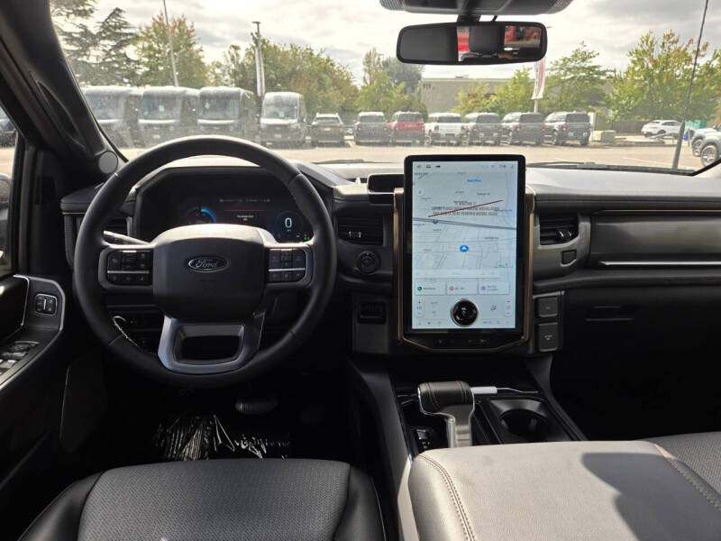 2025 Ford F-150 Lightning Lariat