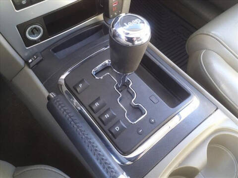 2009 Jeep Commander Sport