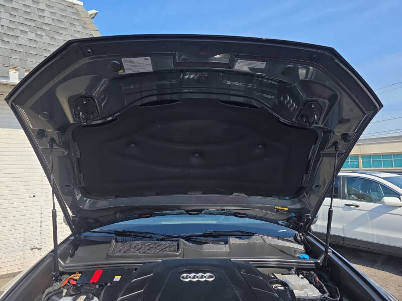 2021 Audi Q8 quattro Premium Plus 55 TFSI