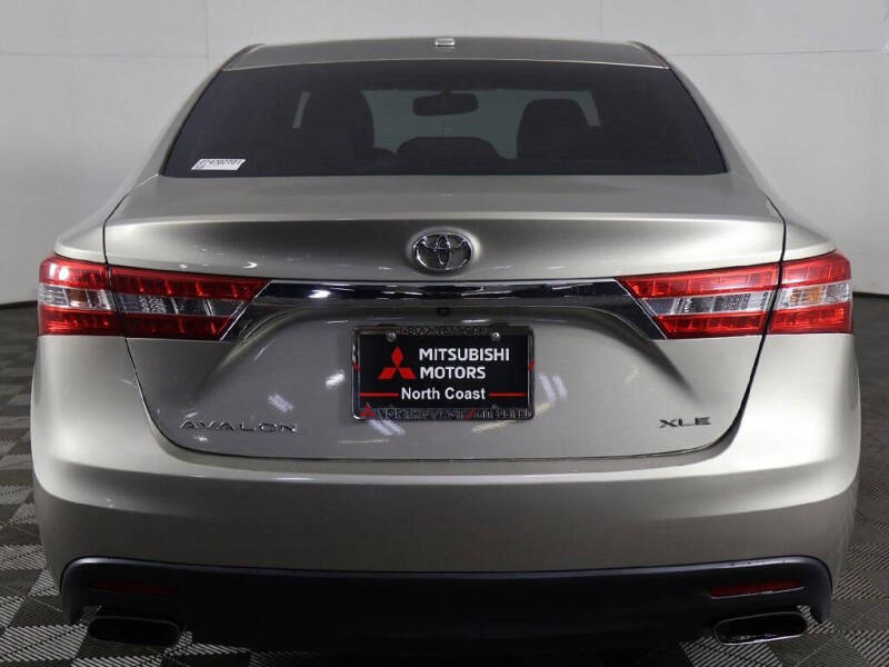 2013 Toyota Avalon XLE