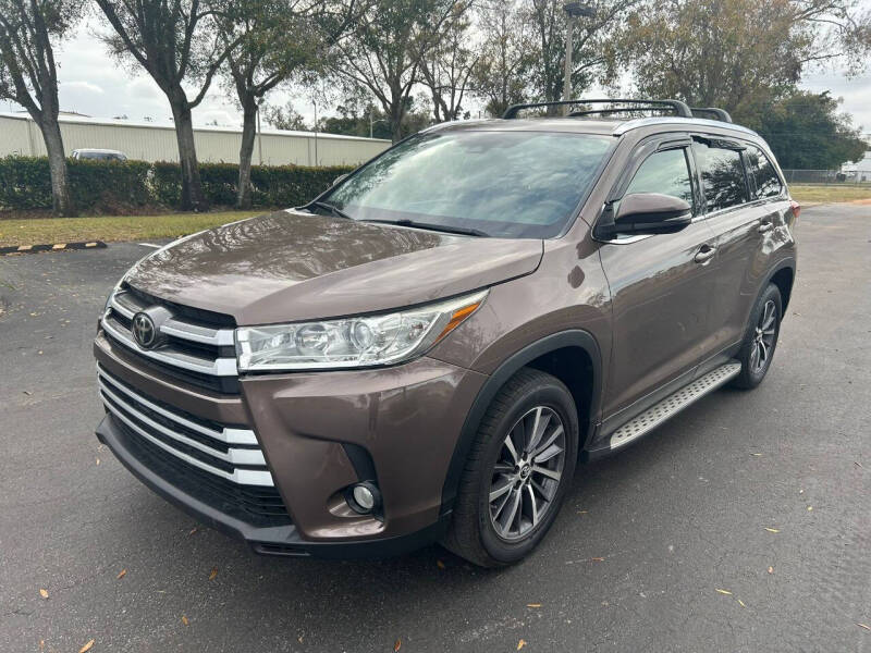 2019 Toyota Highlander for sale at Daylin Auto Sales in Fort Myers FL