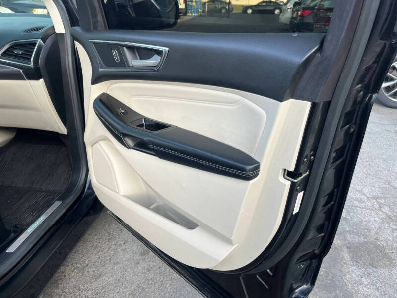 2016 Ford Edge Titanium