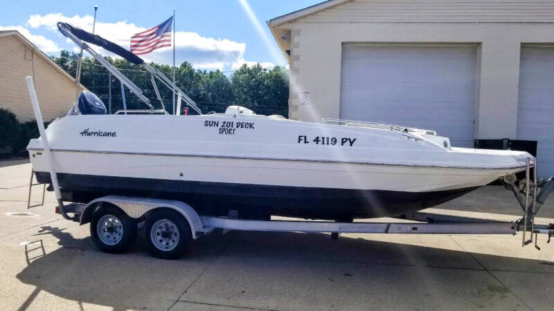 2015 Hurricane Sun Deck 201