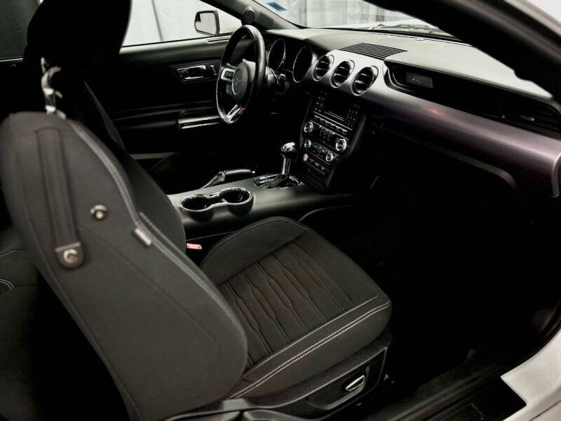 2017 Ford Mustang EcoBoost