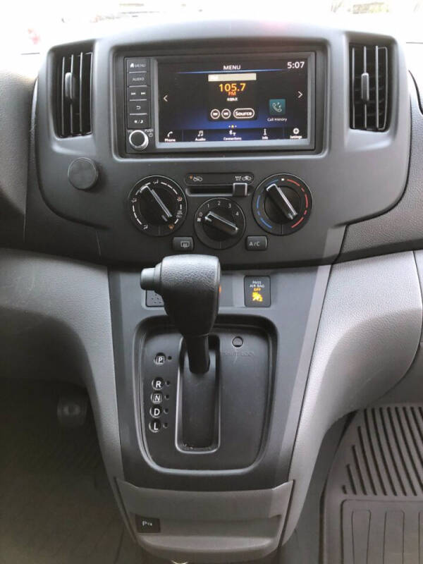 2020 Nissan NV200 SV