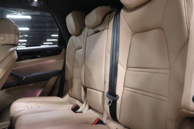 2019 Porsche Cayenne S