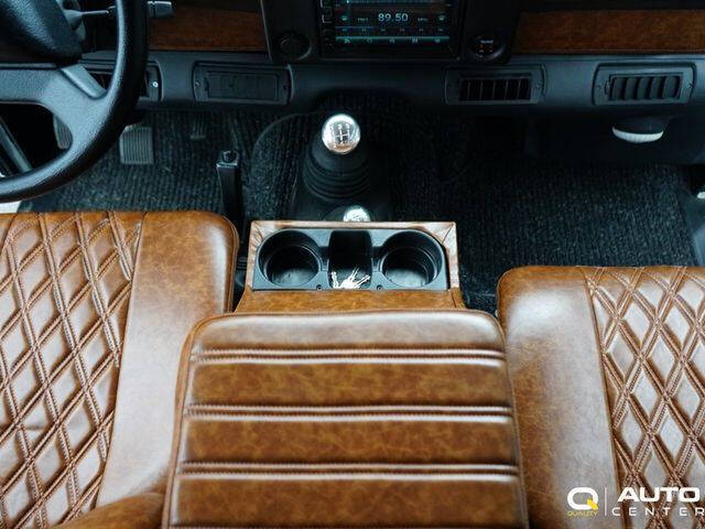 1987 Land Rover Defender