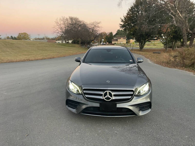 2018 Mercedes-Benz E-Class E300 photo 4