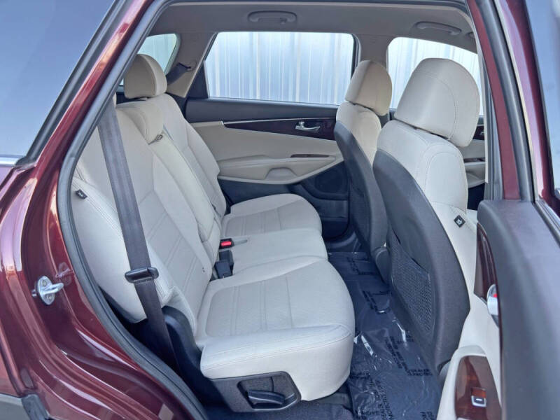 2017 Kia Sorento LX