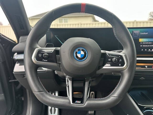 2024 BMW i5 M60