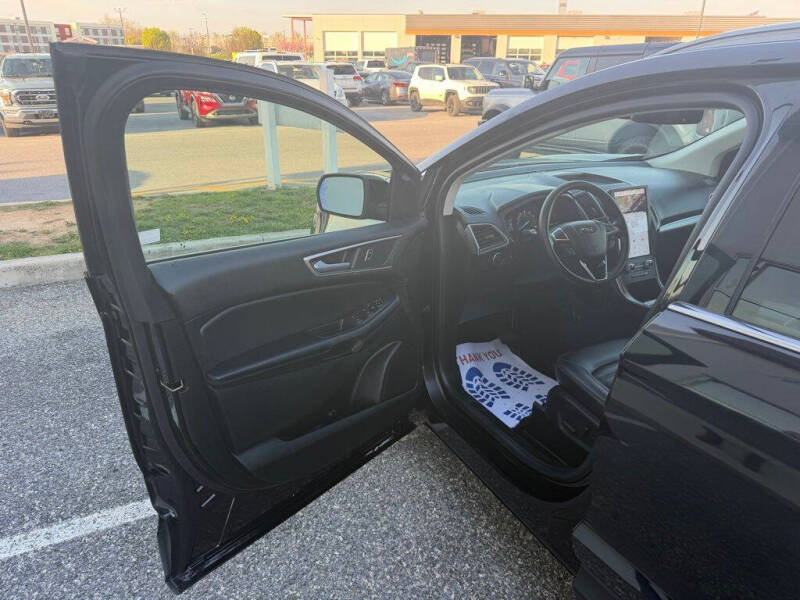 2022 Ford Edge SEL