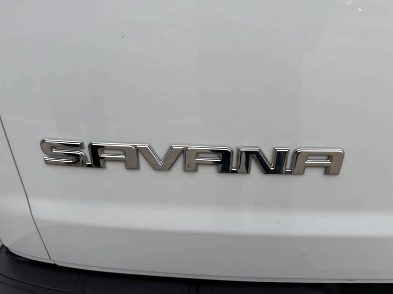 2023 GMC Savana 2500