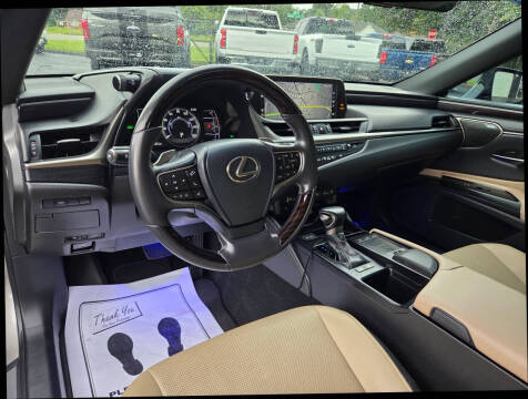 2020 Lexus ES 300h