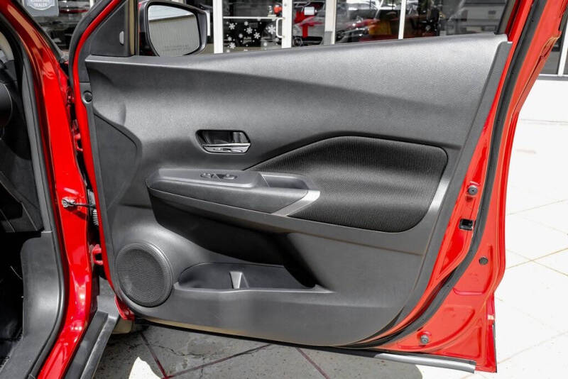 2023 Nissan Kicks SV