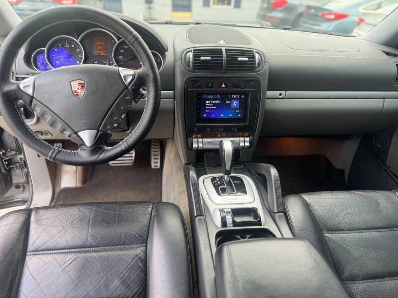 2004 Porsche Cayenne S