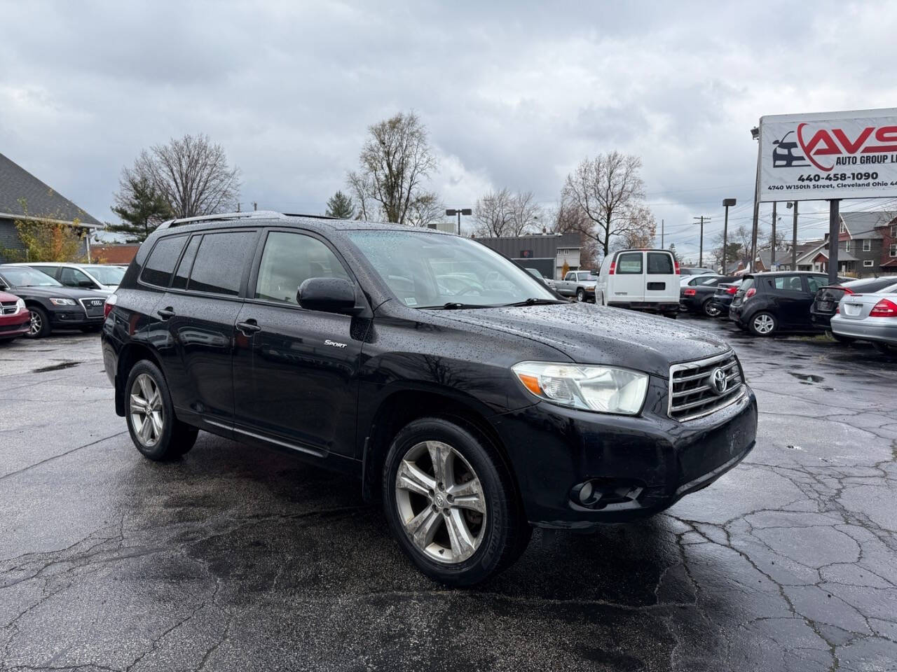 2008 Toyota Highlander for sale at AVS AUTO GROUP LLC in CLEVELAND, OH