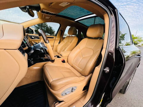 2017 Porsche Macan S