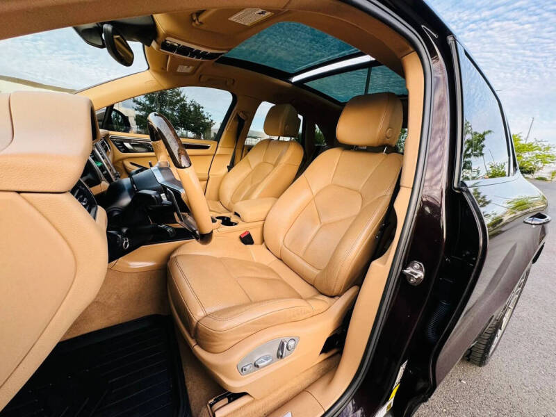 2017 Porsche Macan S