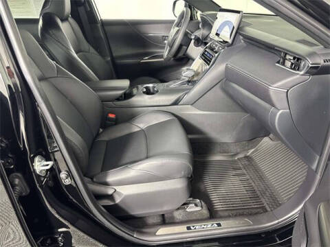 2024 Toyota Venza XLE