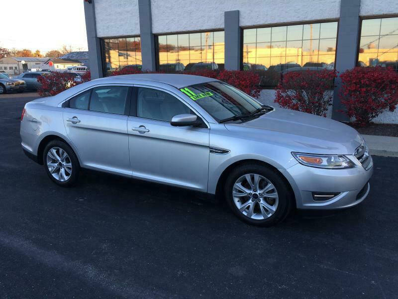 2011 Ford Taurus SEL