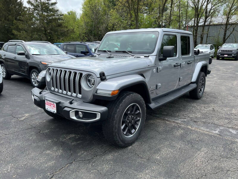 Used 2021 Jeep Gladiator Overland with VIN 1C6HJTFG0ML557797 for sale in Cuba City, WI