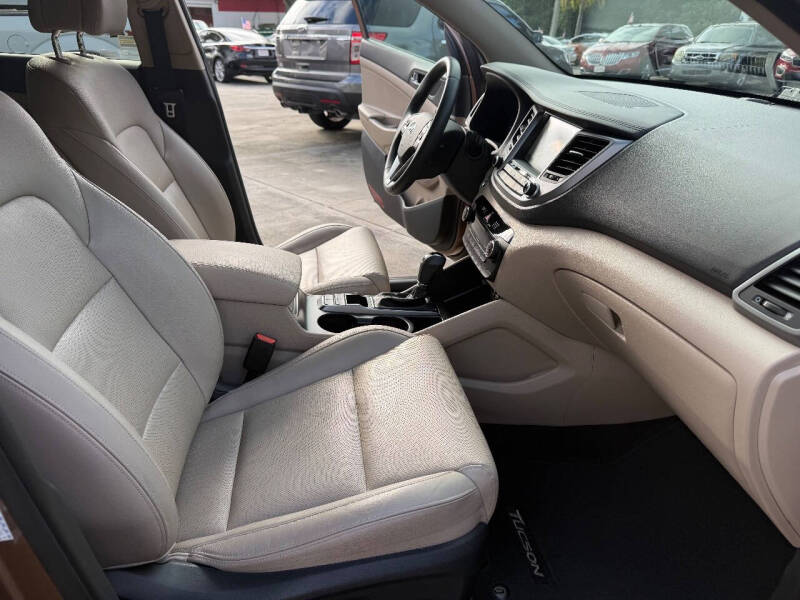 2017 Hyundai Tucson SE Plus