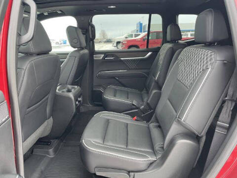 2025 GMC Acadia Denali