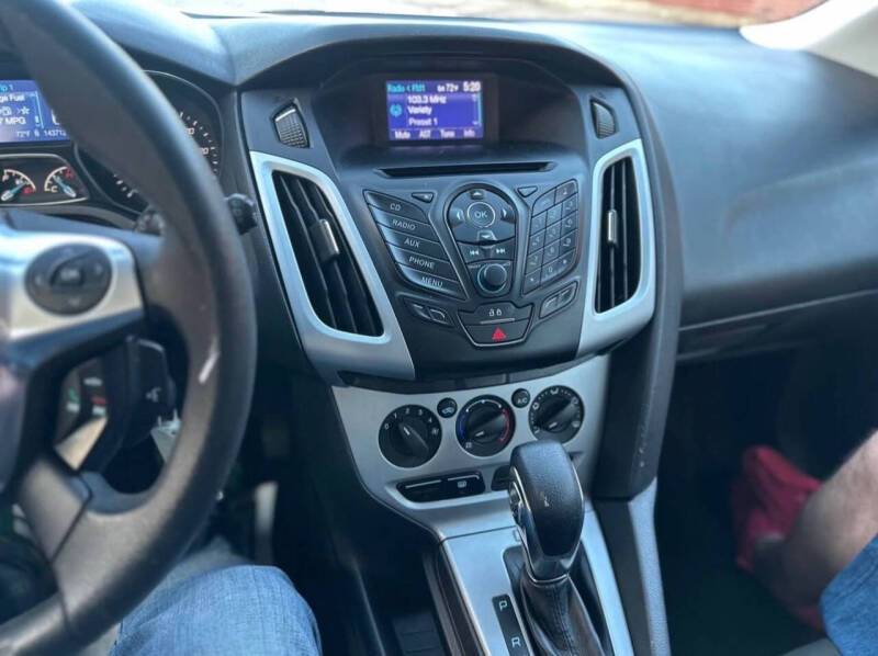 2013 Ford Focus SE