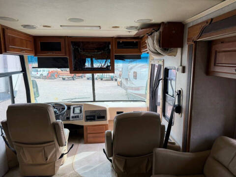 2005 Monaco Knight