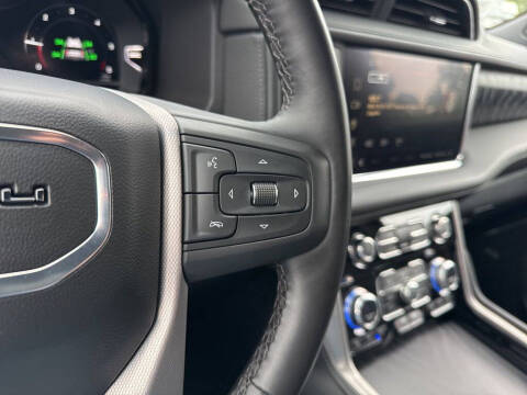 2023 GMC Yukon XL Denali