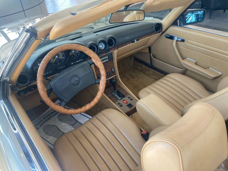 1988 Mercedes-Benz 560-Class 560 SL