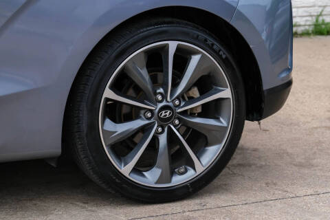 2021 Hyundai Veloster 2.0L Premium