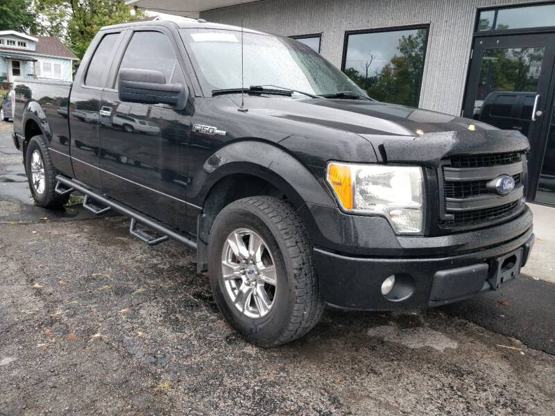 2013 Ford F-150 for sale at The Car Cove, LLC in Muncie IN