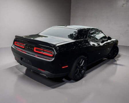 2019 Dodge Challenger SXT