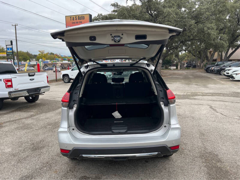2020 Nissan Rogue SV