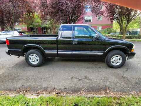 2001 Chevrolet S-10 for sale at Blue Line Auto Group in Portland OR