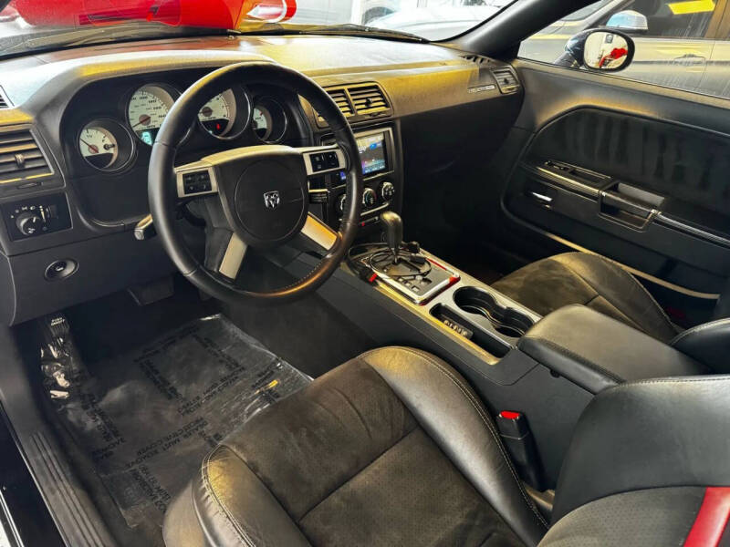 2010 Dodge Challenger SRT8