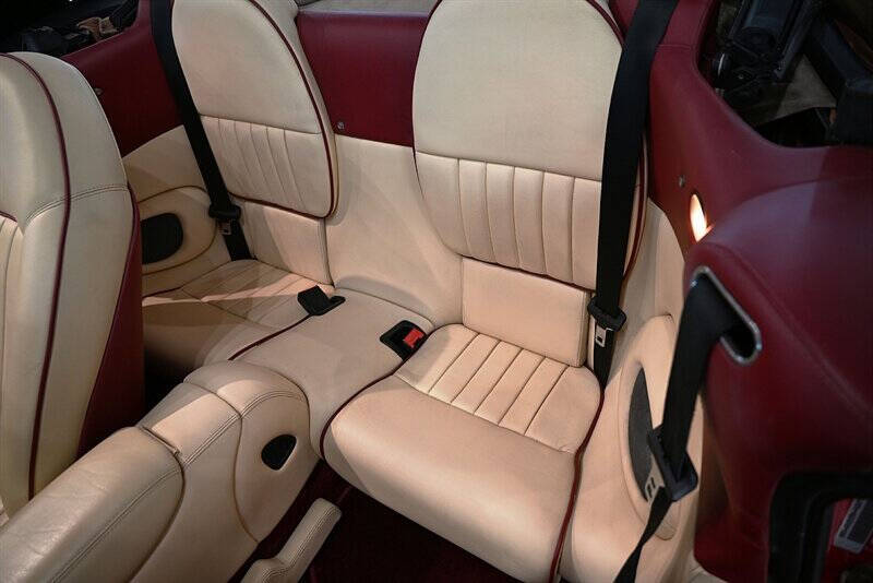 1997 Aston Martin DB7 26