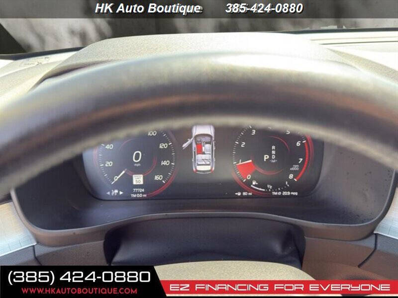 2019 Volvo XC40 T5 Momentum