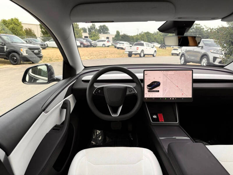 2026 Tesla Model Y Premium