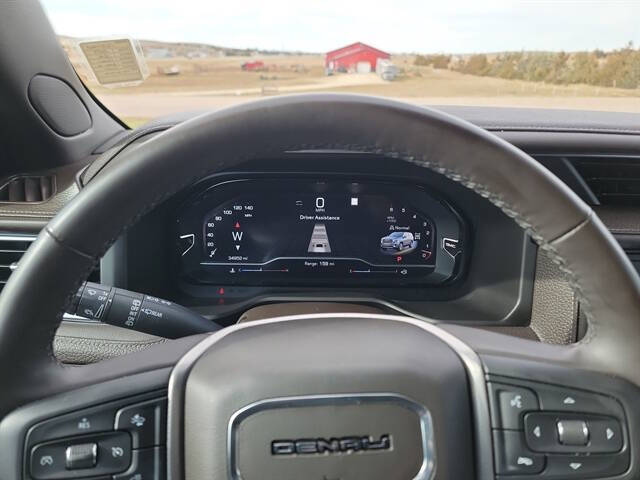 2023 GMC Yukon XL Denali